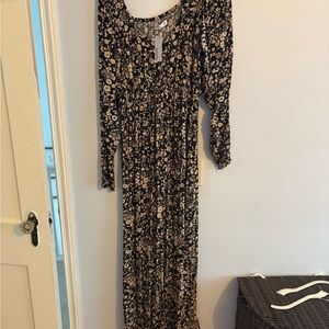 NWT Maternity Floral Black and Cream Maxi Dress
